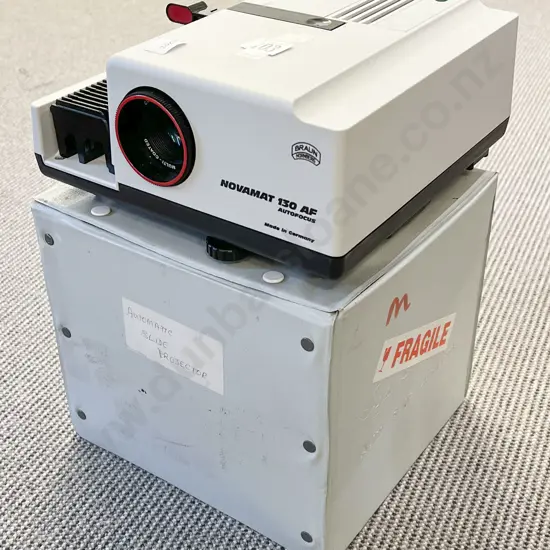 Automatic Slide Projector