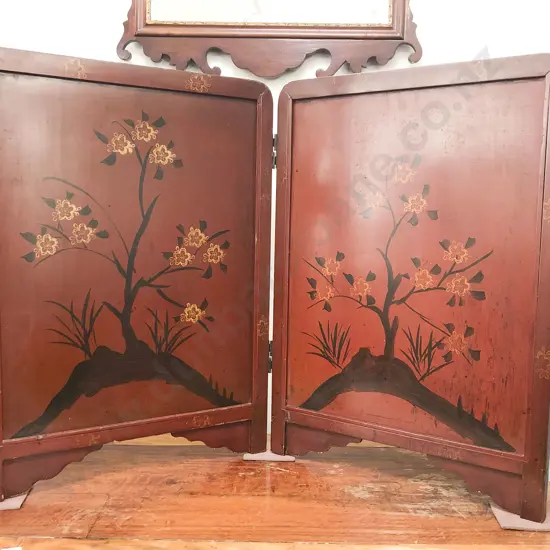 Red Lacquered Two Panel Table Screen