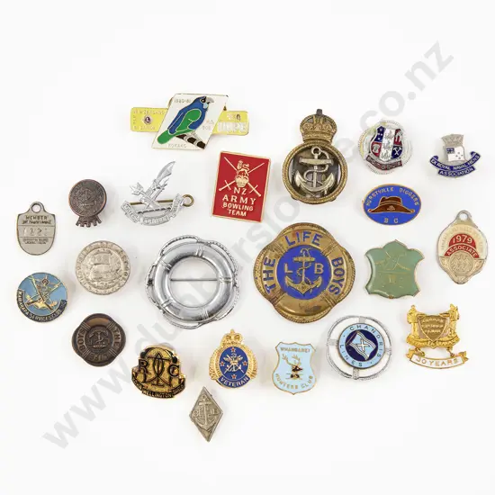 Collection NZ and World Naval and Various Badges and Pendants (22)