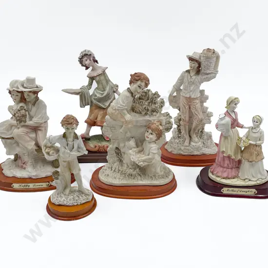 Quantity of Assorted Figure Groups