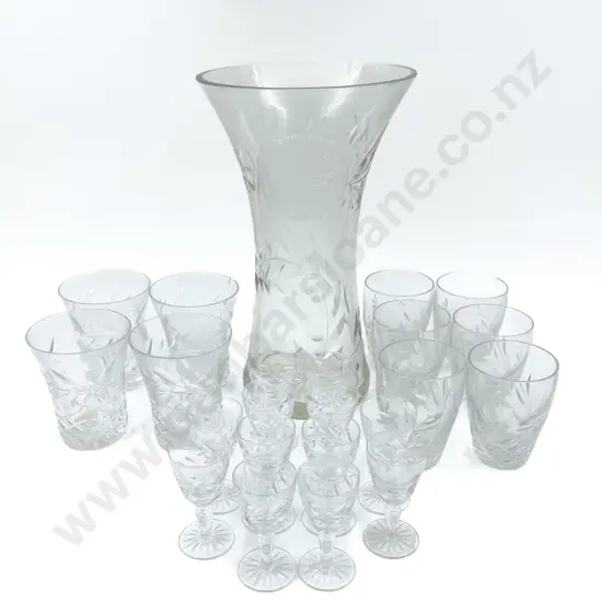 Quantity of Assorted Floral Pattern Glassware Together With Large Matching Vase (Chips)
