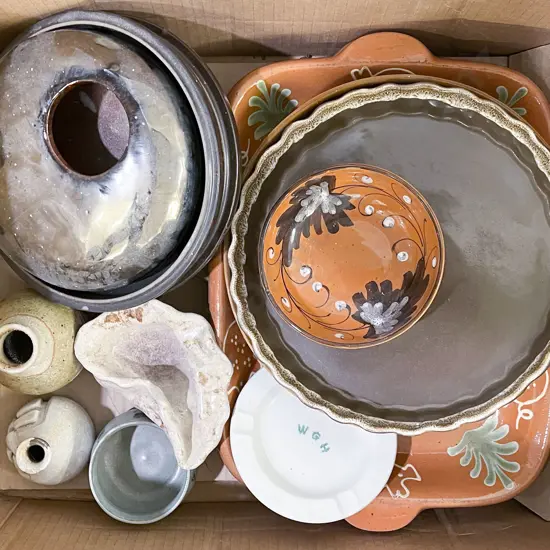 Box of Assorted Pottery and Kitchenware