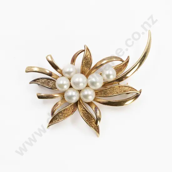 Mikimoto 14ct Seven Cultured Pearl Spray Brooch