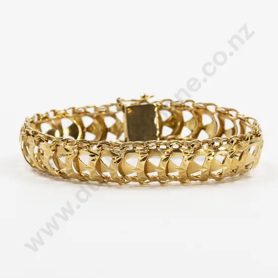 18ct Fancy Link Bracelet