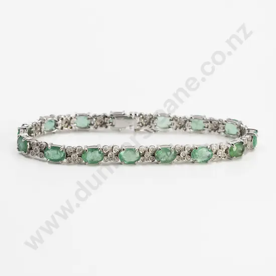 18ct White Gold Emerald & Diamond Tennis Type Bracelet