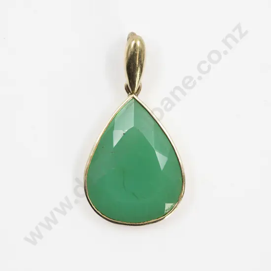 9ct Green Chalcedony Pendant