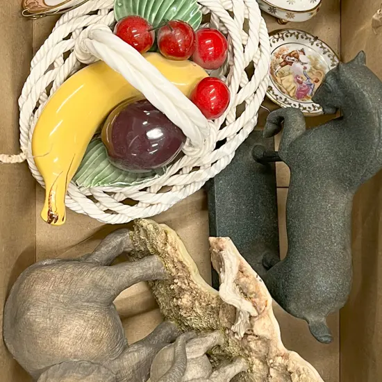 Quantity of Assorted Ornaments