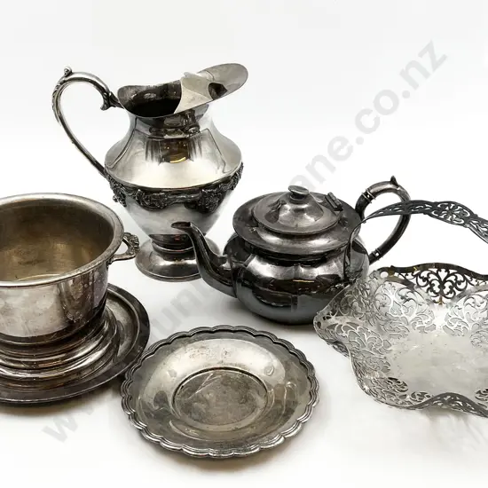 Small Box of Assorted S/P incl Ice Bucket