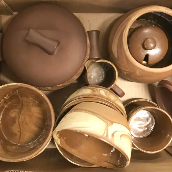 Small Quantity Assorted Pottery