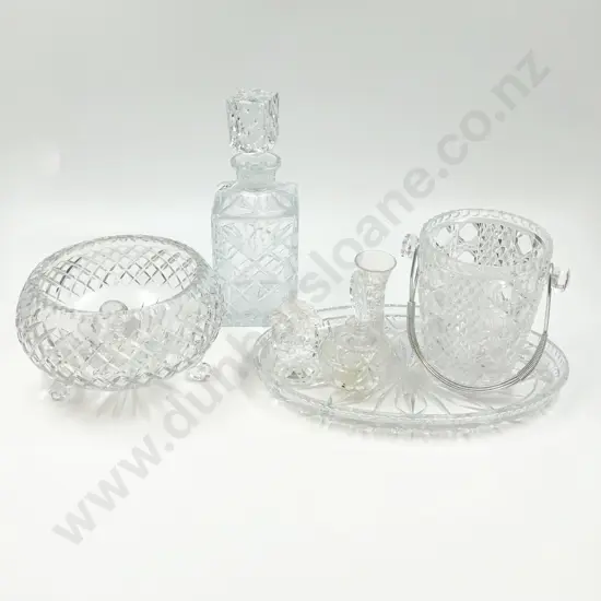 Quantity of Assorted Crystal & Glassware