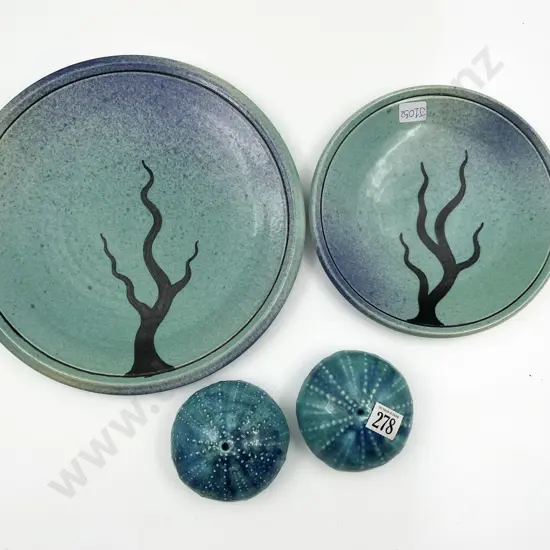 Two Neil Gardiner Wall Plates & Two Kina Ornaments