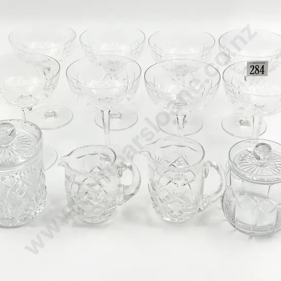 Small Quantity of Assorted Crystal & Glassware