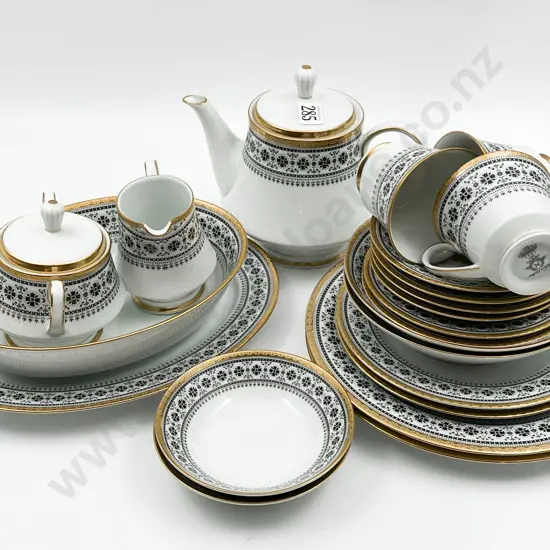 Part Noritake Dinner Set
