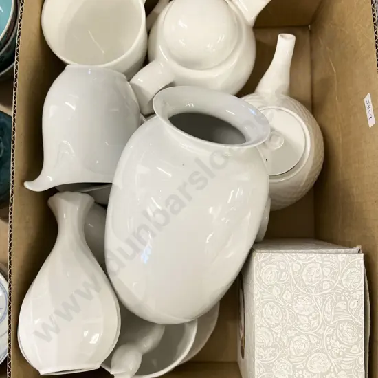 Small Qty of Assorted White China Incl. Wedgwood