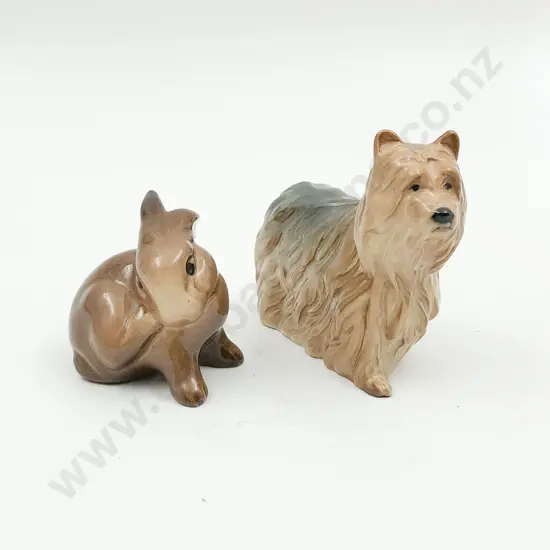 Beswick Dog Figure with Bunny