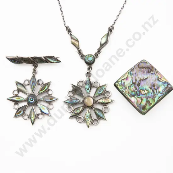 S/S and Paua Star Burst Necklet