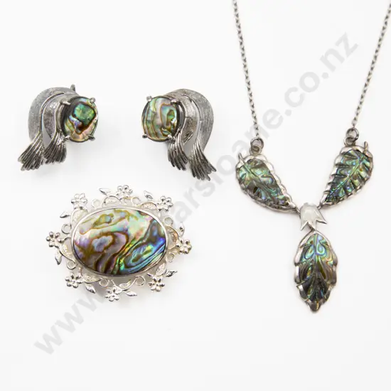 S/S and Paua Leaf Pendant Necklet