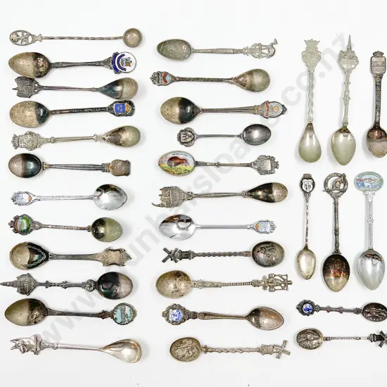 Small Quantity of Assorted Souvenir Spoons