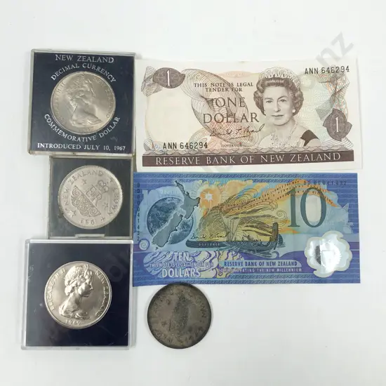NZ Millennium $10 Note with $1 Note and Two Crowns and 1967 1969 Unci $1