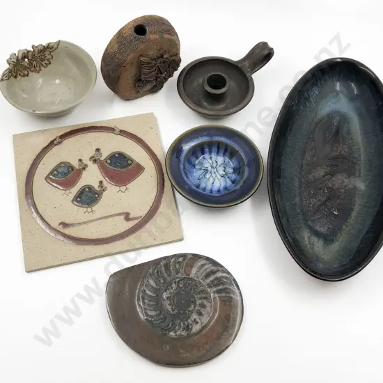 Seven Pieces of Assorted Pottery