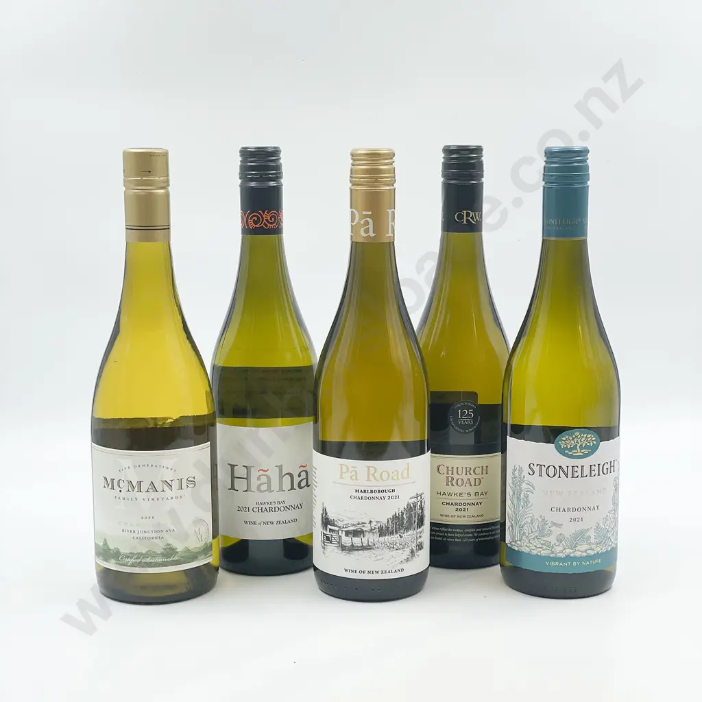 Six Bottles of Assorted NZ Chardonnay Image 1++