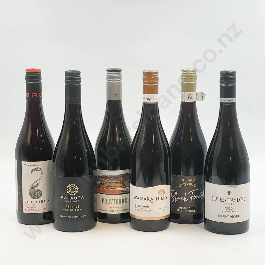 Six Bottles of Assorted NZ Pinot Noir Image 1++