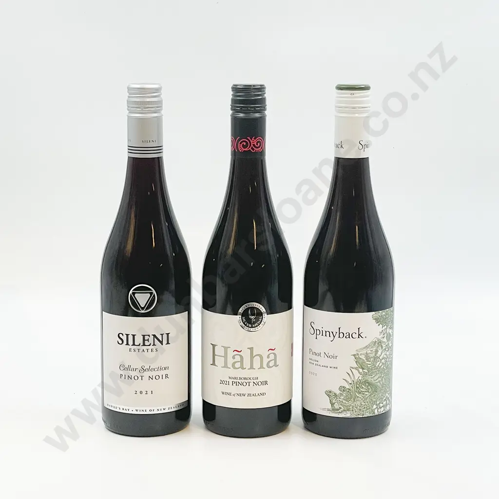 Six Bottles of Assorted NZ Pinot Noir Image 1++