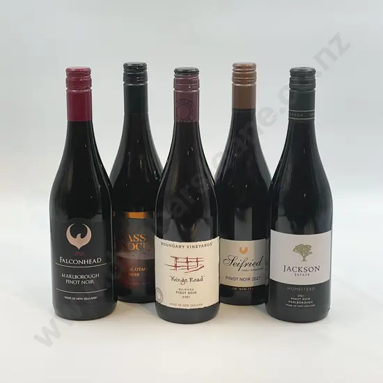 Six Bottles of Assorted NZ Pinot Noir