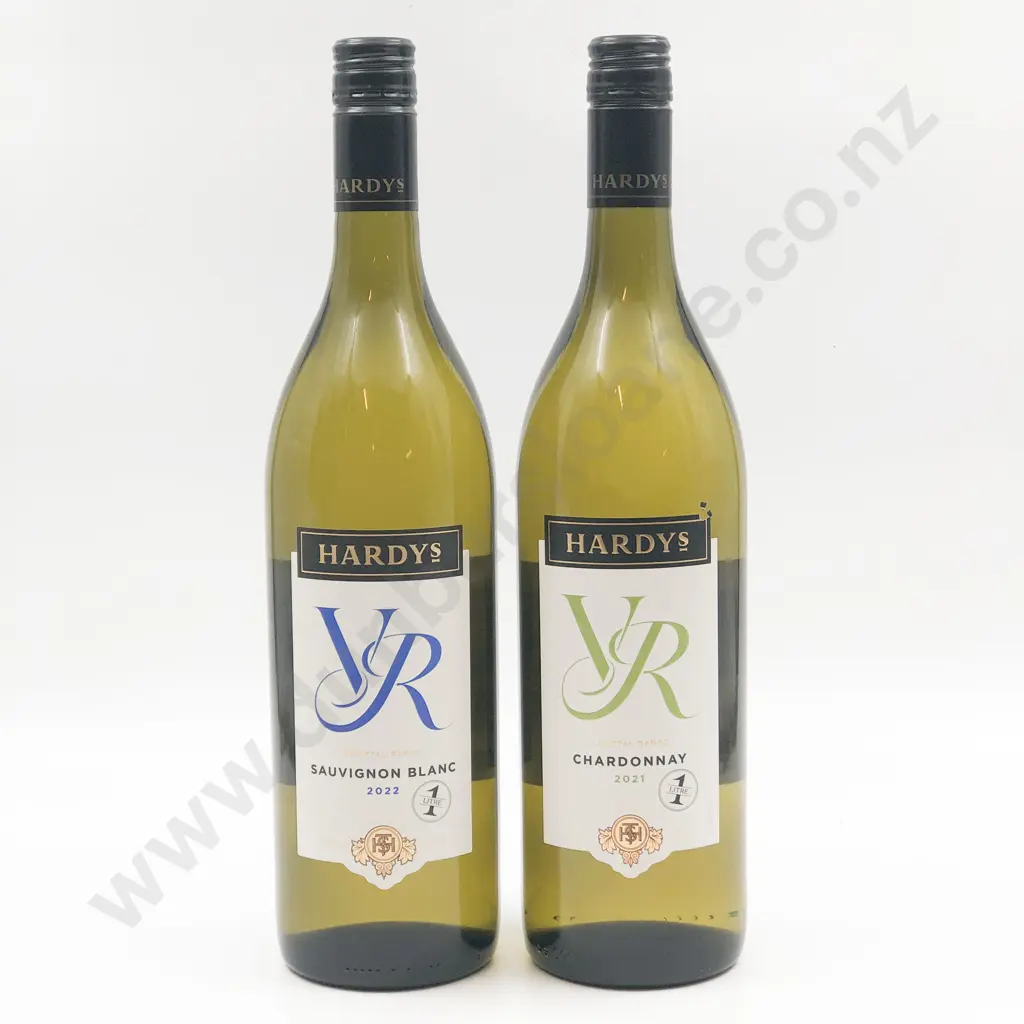 Three 1L Bottles of Australian Hardy's Chardonnay & Three Sauvignon Blanc Image 1++
