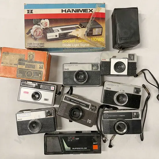 Quantity of Assorted Pocket Cameras and Others