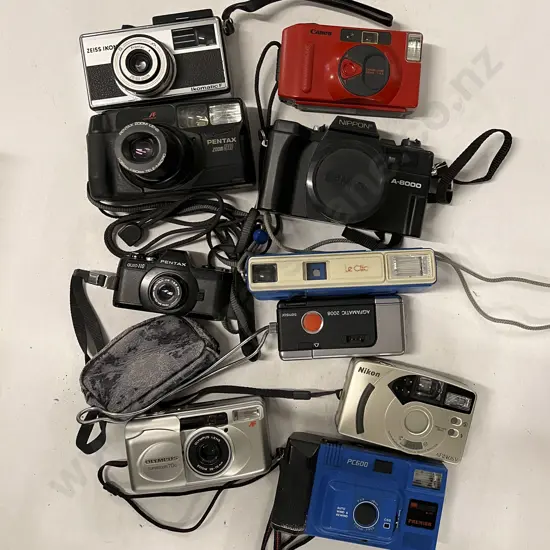 Quantity of Assorted Pocket Cameras and Others