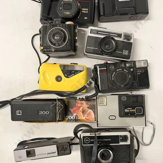 Quantity of Assorted Pocket Cameras and Others