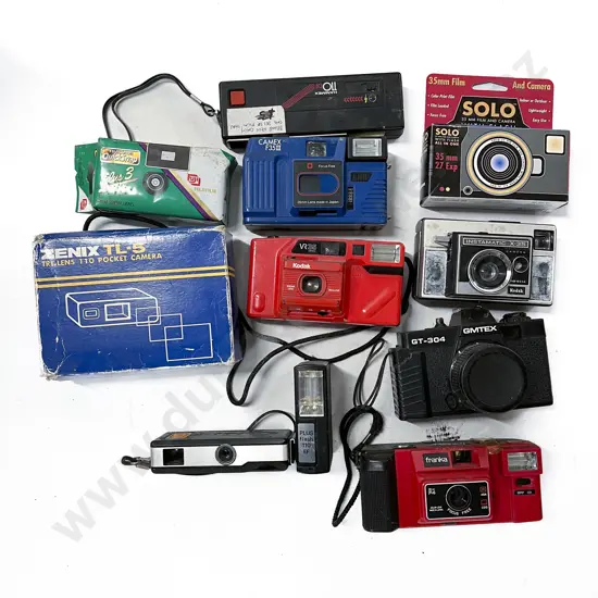 Quantity of Assorted Pocket Cameras