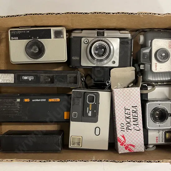 Quantity of Assorted Pocket Cameras and Others