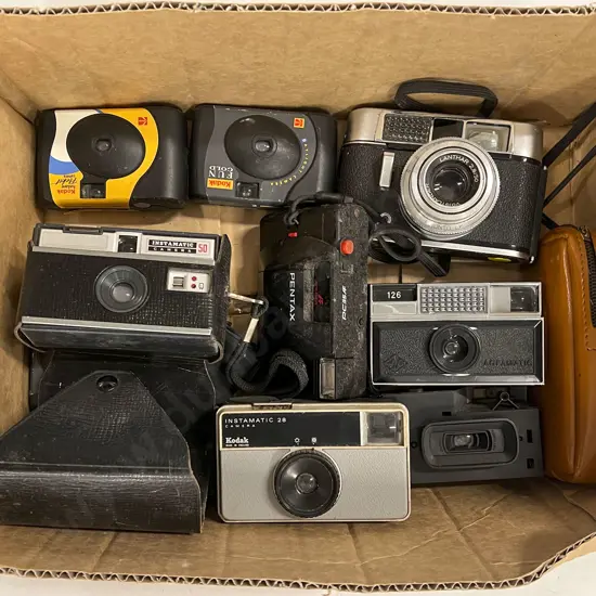 Quantity of Assorted Pocket Cameras and Others