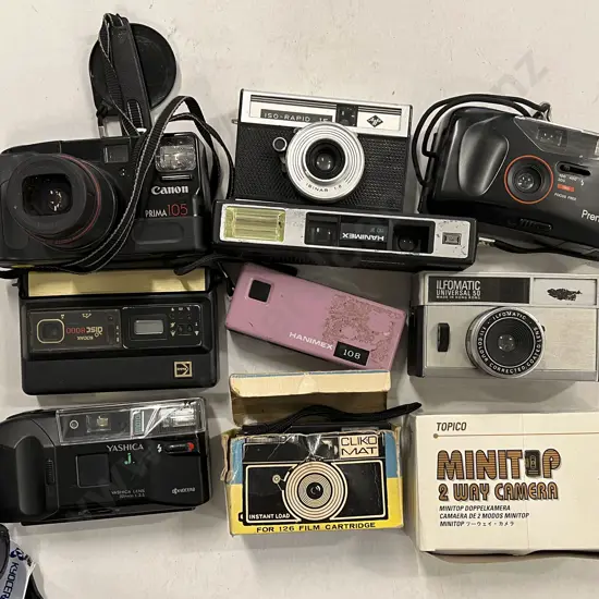 Quantity of Assorted Pocket Cameras and Others