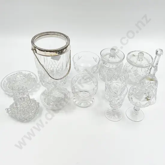 Small Quantity of Assorted Crystal and Glassware