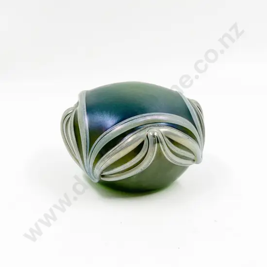 NZ Art Glass Paperweight