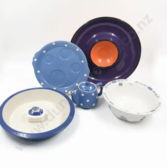 Quantity of Assorted China and Crookery