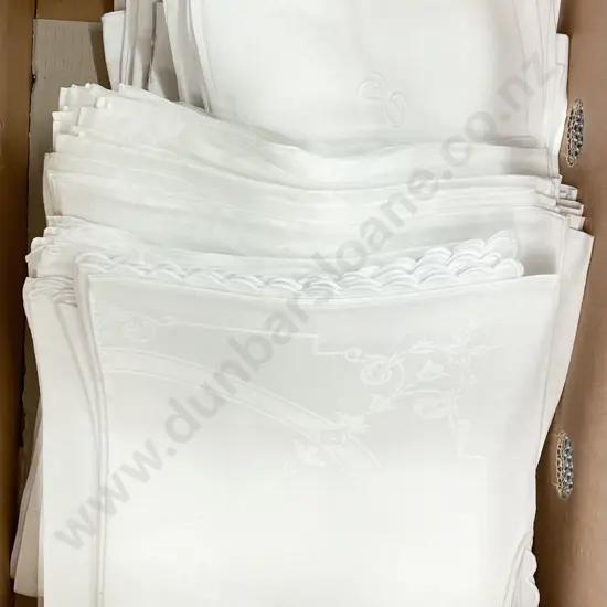Quantity of Assorted Table Linen