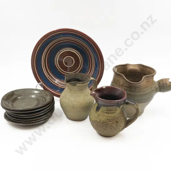 Small Quantity of Assorted Pottery