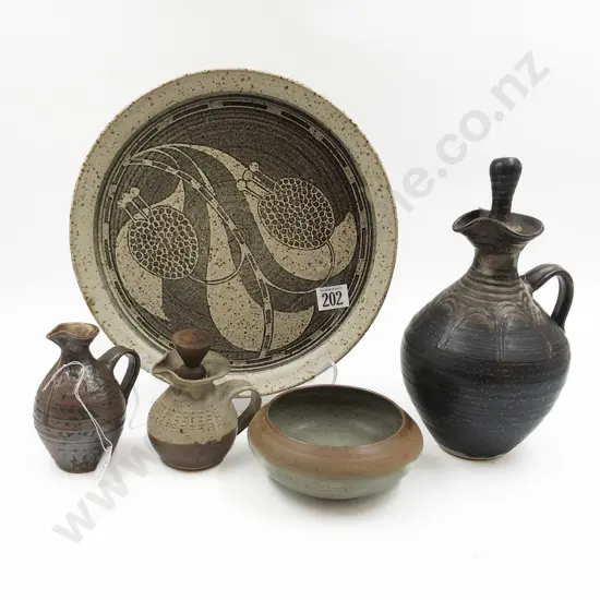 Five Pieces of Assorted Pottery