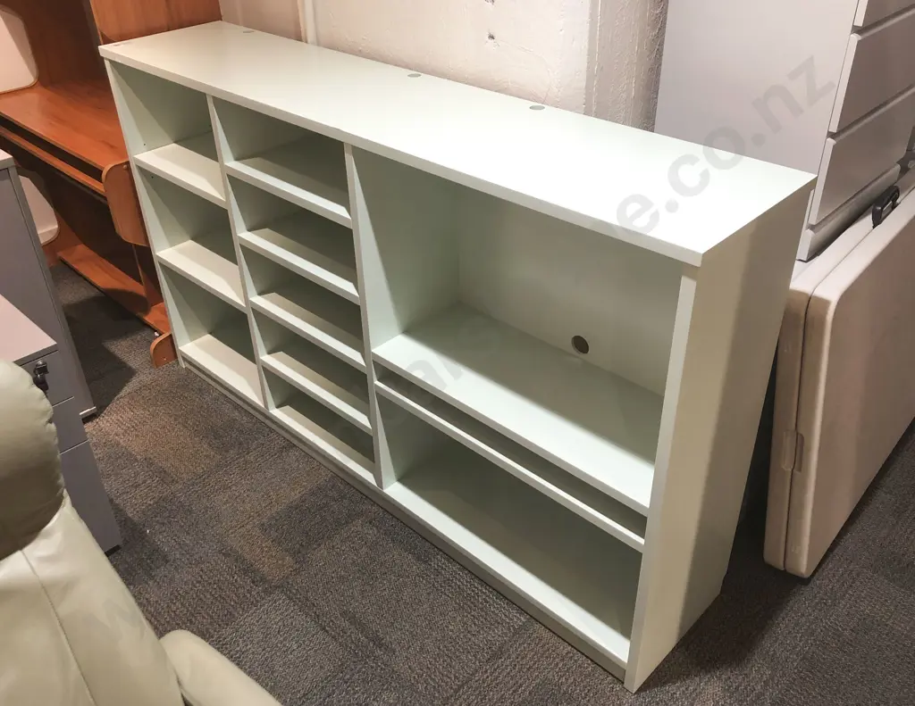 Modern Shelving Unit Image 1++