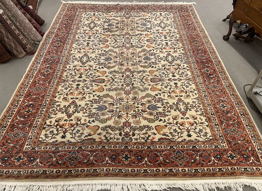 Large Persian Rug With Floral Motifs 365cm x 273cm Image 1++