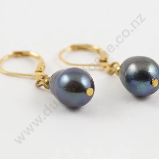 Pair Black Cultured Pearl Pendant Earrings