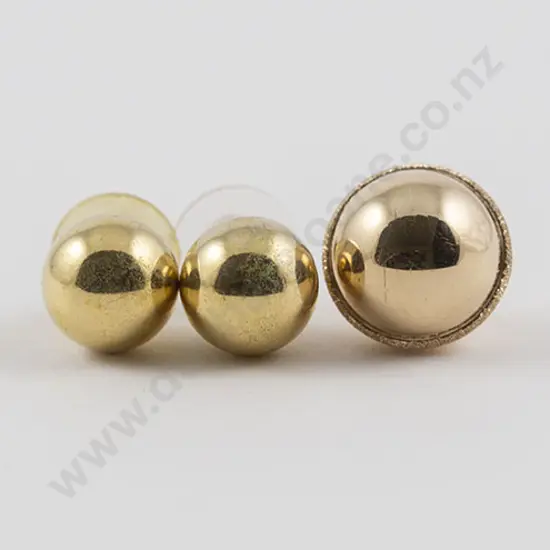 9ct Sphere Pendant and plated 'ball' stud earrings