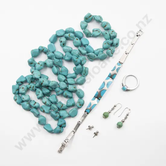Single Strand Uniform Turquoise Nugget Bead Necklace