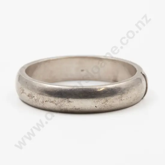 .925 Heavy Silver Hinged Snap Bangle