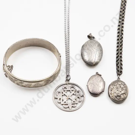 S/S Hinged Snap Bangle with Three S/S Photo Lockets and Pendant