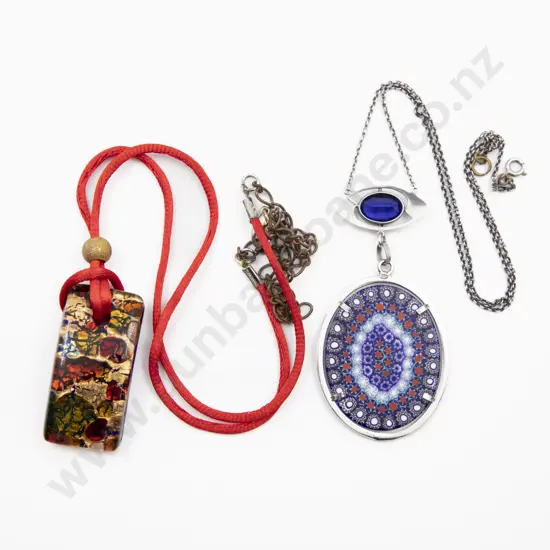 Boxed Venezia Classica Murano Glass Pendant and other